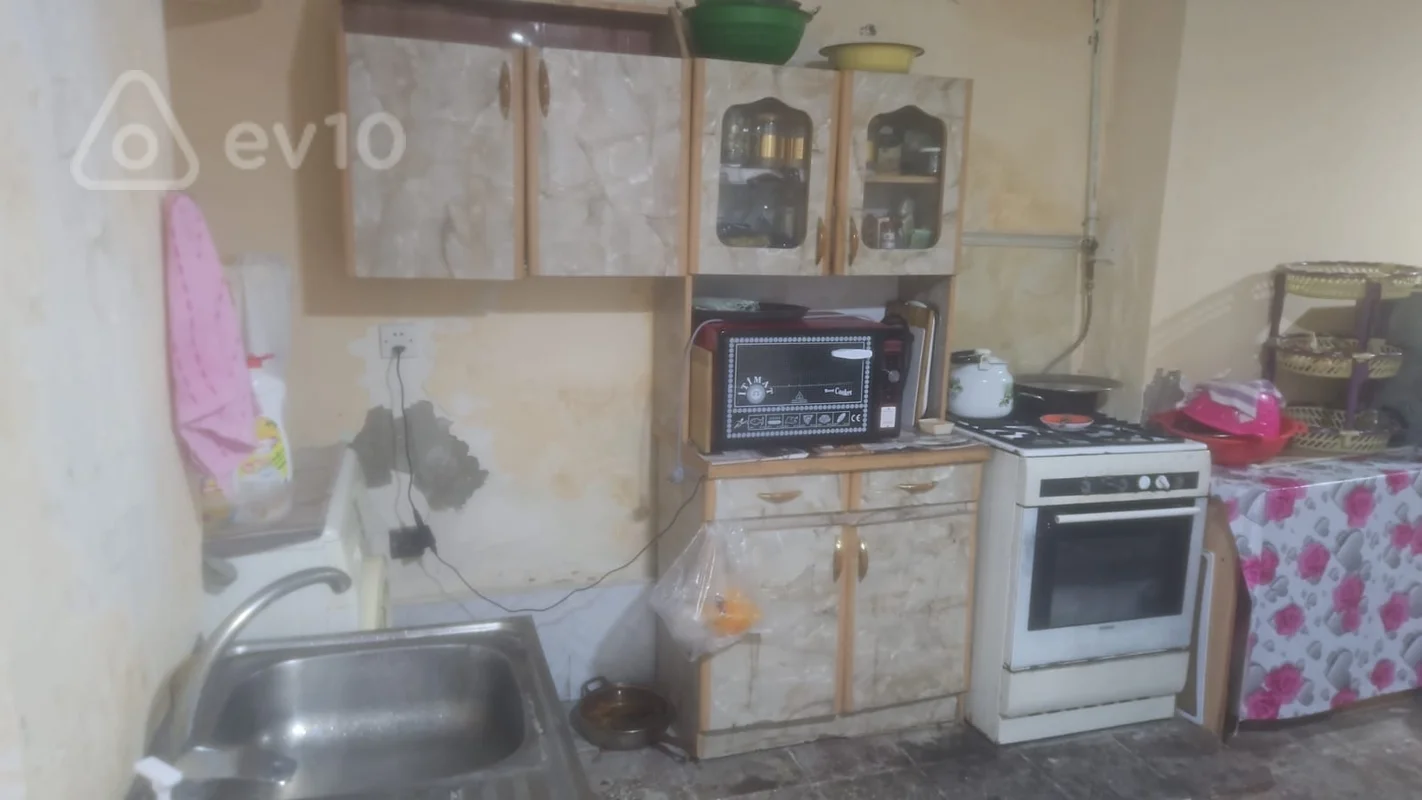 3 otaqlı həyət evi, 70 m², Nizami rayonu Qasımbəy Zakir küçəsi — kirayə — Ev, villa, Bakı (8)