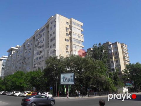 Satılır 3 otaqlı köhnə tikili 75 m² — Bakı