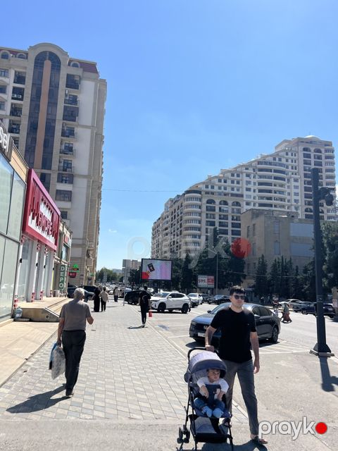 Satılır 3 otaqlı köhnə tikili 83 m² — Bakı