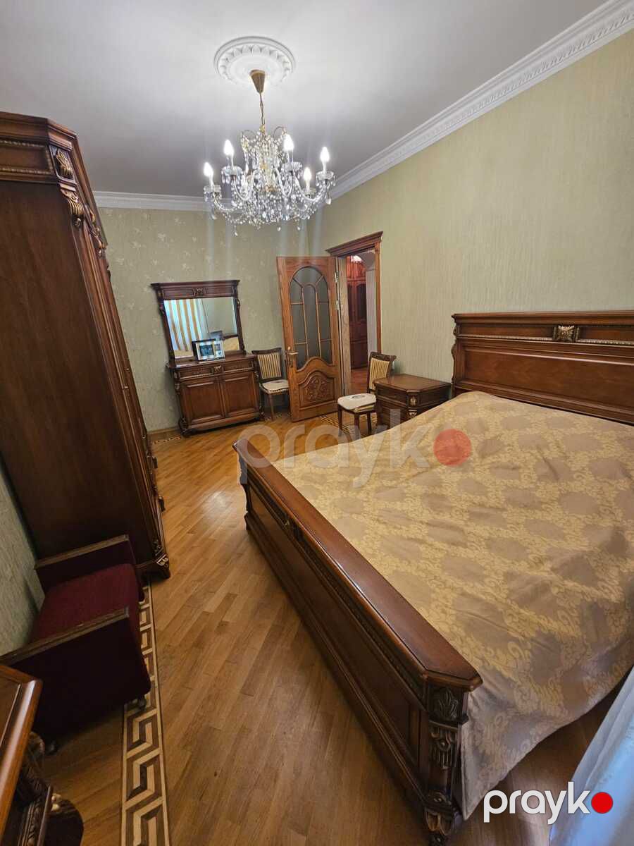 İcarəyə verilir 3 otaqlı köhnə tikili 130 m² — Mənzil, Bakı (2)