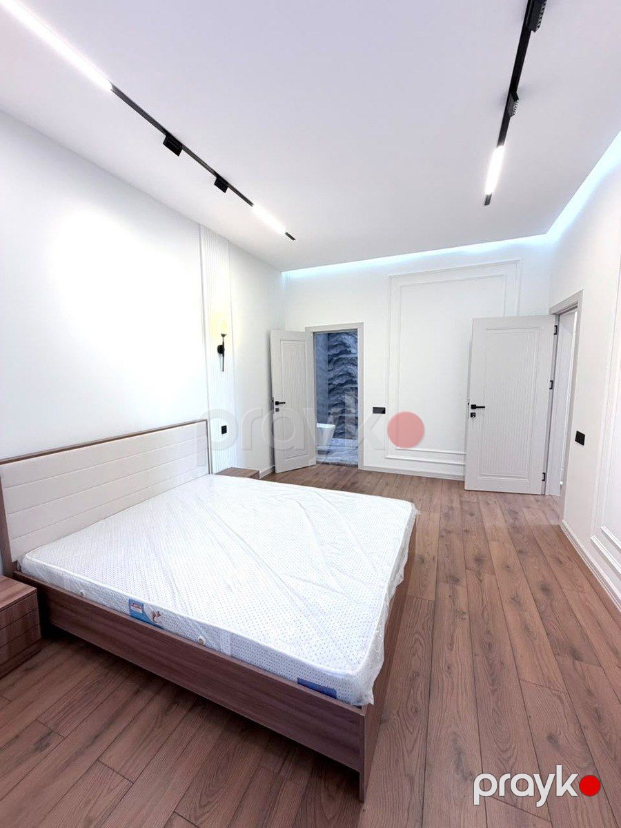 Satılır 5 otaqlı həyət evi/bağ evi 220 m² — Ev, villa, Bakı (9)