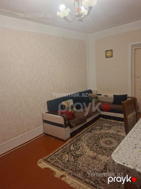 Satılır 2 otaqlı Bina evi menzil (Köhnə tikili), 50 m², 1-ci mikrorayon — Sumqayıt