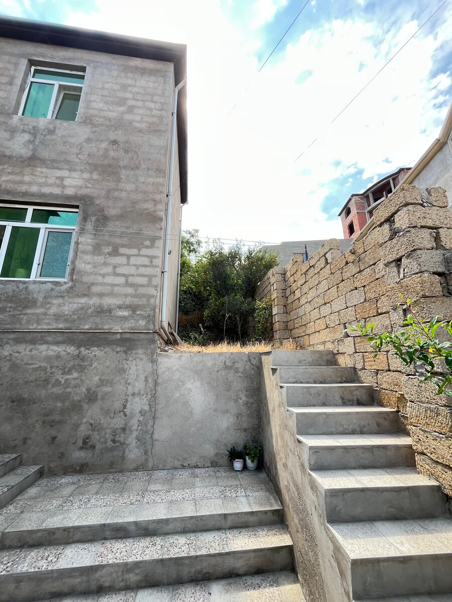 Satılır 5 otaqlı həyət evi/bağ evi 200 m² — Ev, villa, Bakı (2)