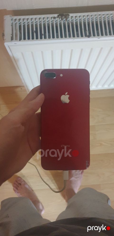 IPhone 8 Plus, Qırmızı, Simsiz şarj — Xaçmaz