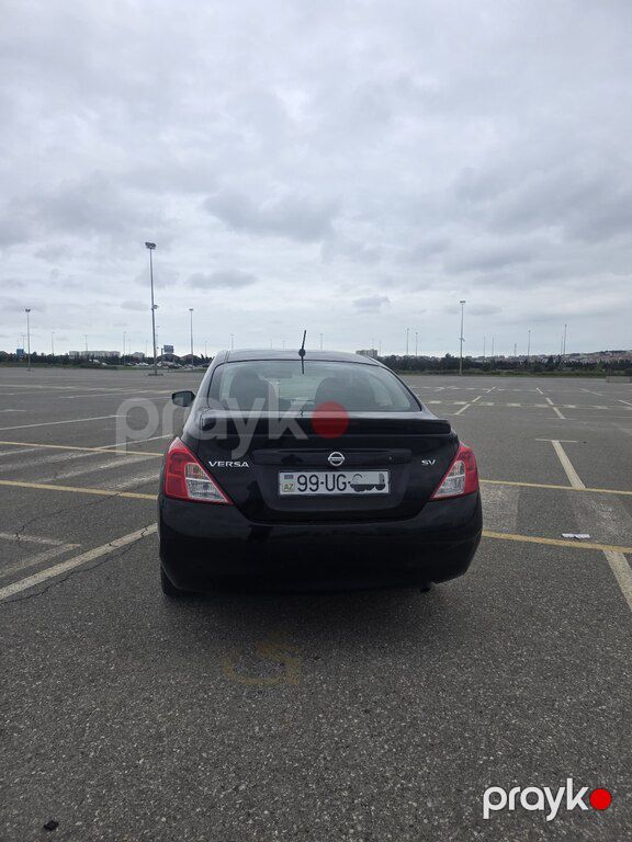 Nissan Versa, 1.6 L, 2016 il, 165 000 km — Avtomobillər, Bakı (3)