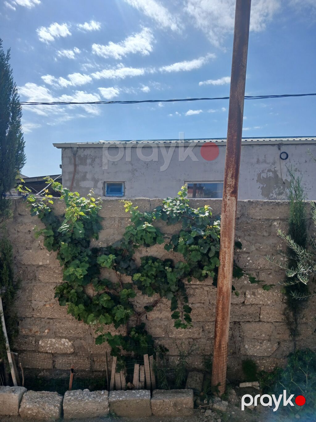Həyətyanı sahəli həyət evi 2. Təsvir: - Daş hasarla əhatələnmiş — Ev, villa, Digah (4)