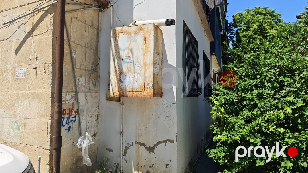Satılır 2 otaqlı köhnə tikili 57 m² — Mənzil, Bakı (8)