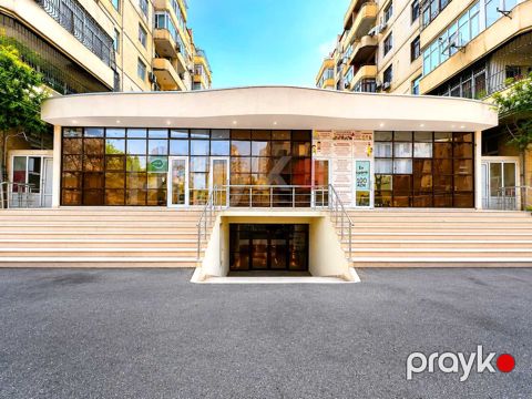 Satılır obyekt 1400 m² — Bakı