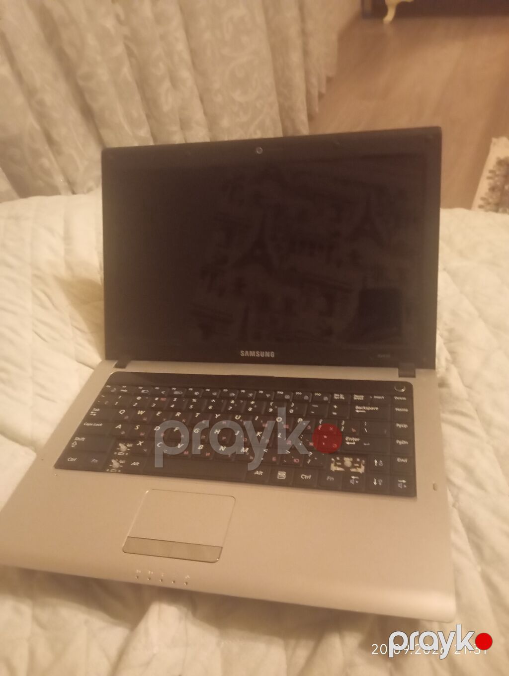 Samsung noutbuk Texniki xüsusiyyətlər və portlar: - Korpus: klassik — Samsung, Bakı (6)