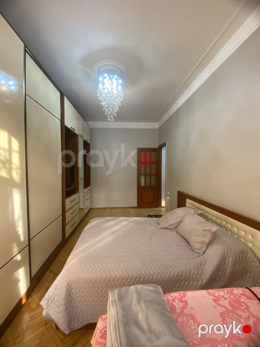 Satılır 4 otaqlı köhnə tikili 100 m² — Mənzil, Bakı (9)