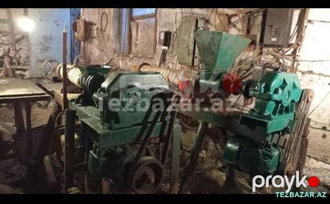 pvx və pvc xammalını pressformalara doldurma — Gəncə