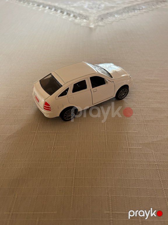 Dəmir oyuncaq nəqliyyatı — Oyuncaqlar, Bakı (2)