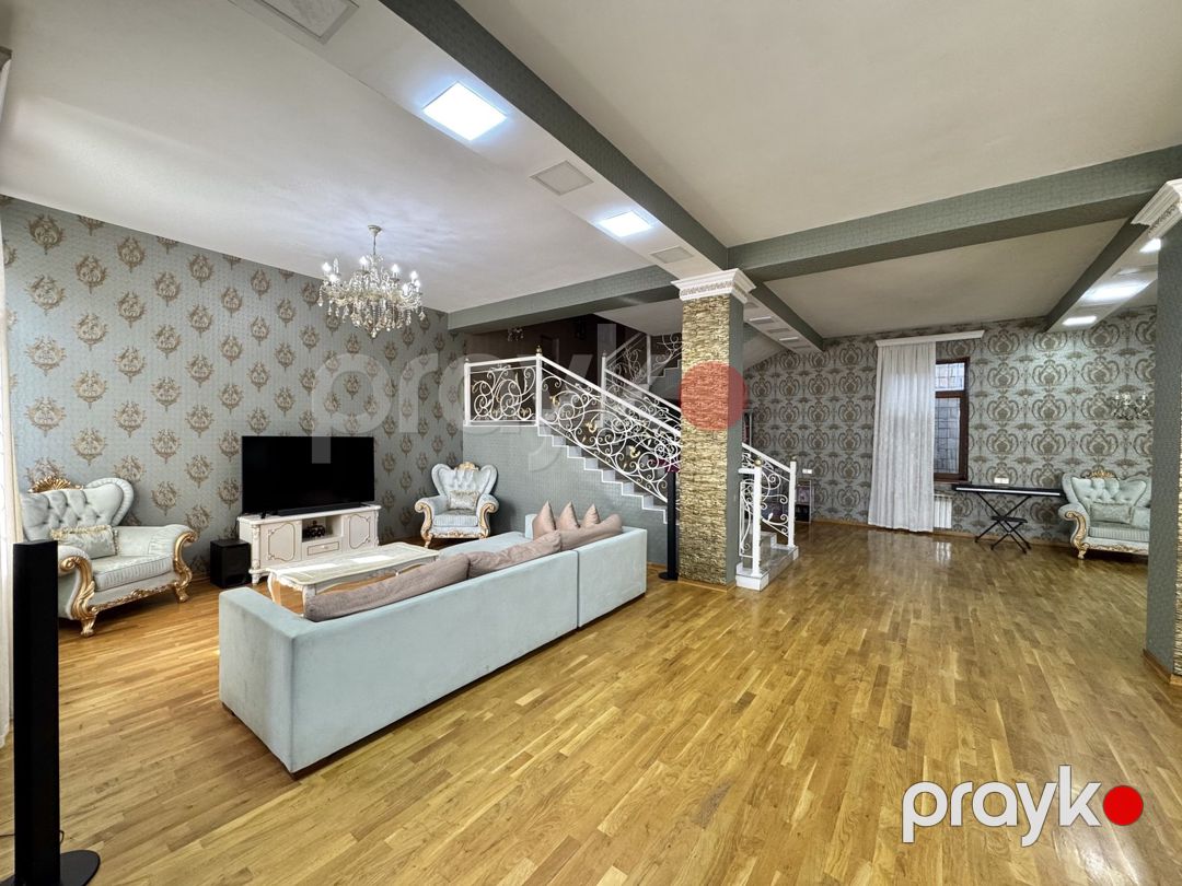 Satılır 9 otaqlı həyət evi/bağ evi 600 m² — Ev, villa, Bakı (2)