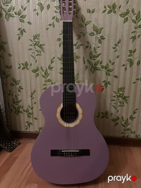 Məhsul: Klasik gitara + aksesuarlar Təsvir: - Rəng: bənövşəyi (mat — Bakı
