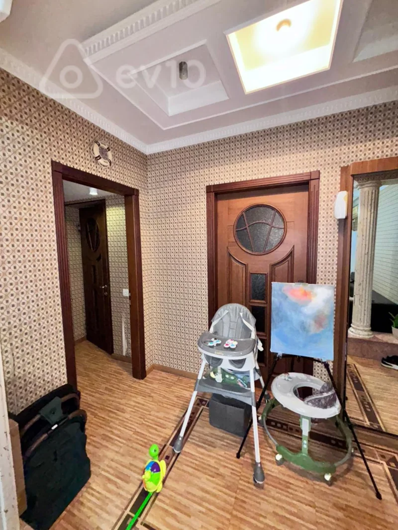 4 otaqlı mənzil, 110 m², Parlament praspekti — Mənzil, Bakı (11)