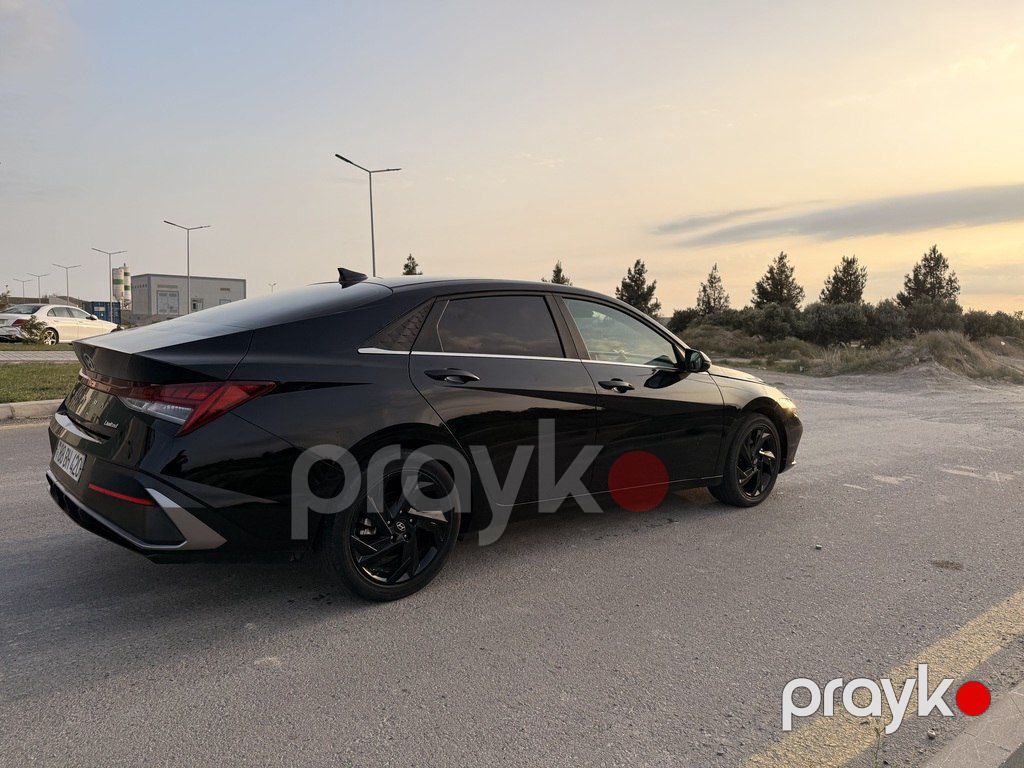 Hyundai Elantra, 2.0 L, 2025 il, 17 500 km — Avtomobillər, Bakı (7)
