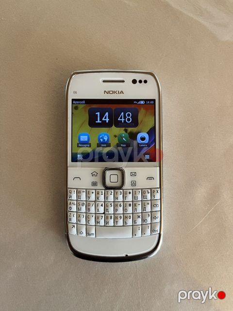 Nokia E6, rəng - Ağ, Düyməli — Bakı