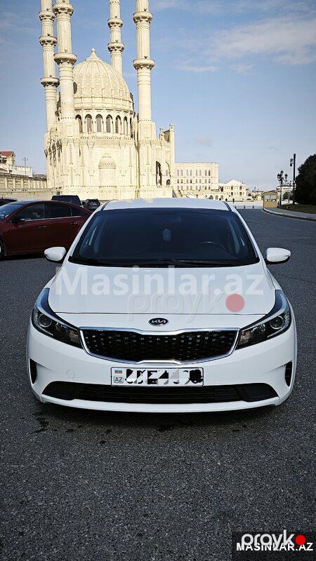 Kia Forte, 2017 il — Minik avtomobili icarəsi, Bakı (2)