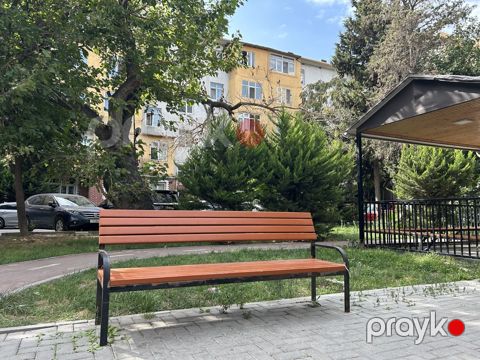 Satılır 2 otaqlı köhnə tikili 45 m² — Bakı