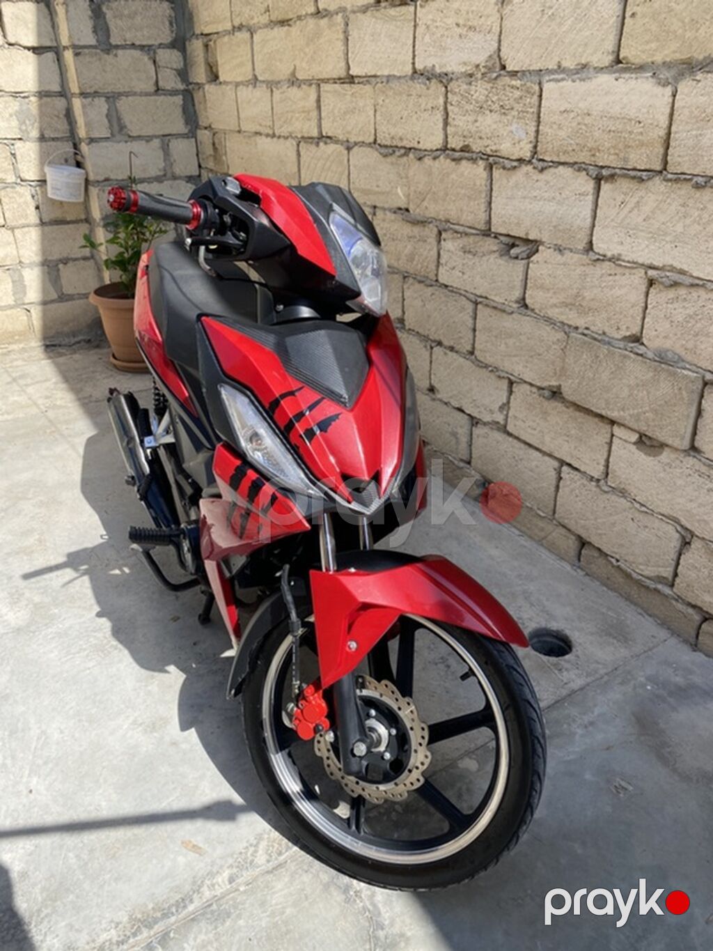 Sport üslubunda şəhər motosikleti/skuter - Rəng: qırmızı-qara — Mopedlər və skuterlər, Sabirabad (7)