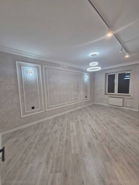 Satılır 4 otaqlı Mənzil Köhnə tikili 80 m² Bakı, Xətai r., Əhmədli — Vuqar — Пәтер