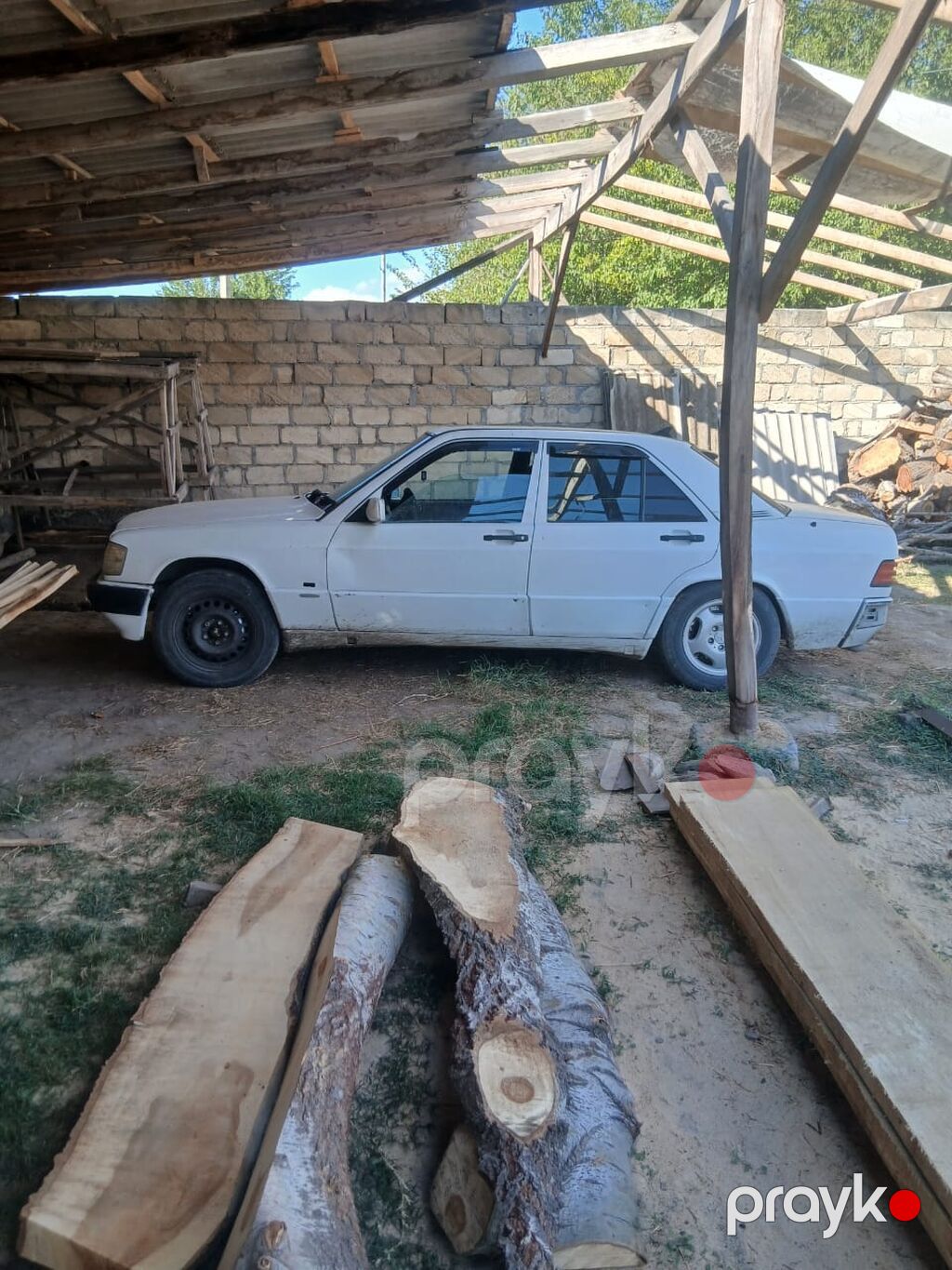 Mercedes-Benz 190 (W201) – sedan Xüsusiyyətlər: - Kuzov: 4 qapılı — Avtomobillər, Bakı (2)