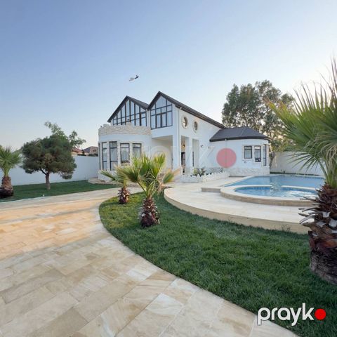 Satılır 5 otaqlı həyət evi/bağ evi 300 m² — Bakı