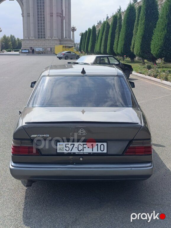Mercedes 220 E, 2.2 L, 1989 il, 136 452 km — Avtomobillər, Gəncə (2)