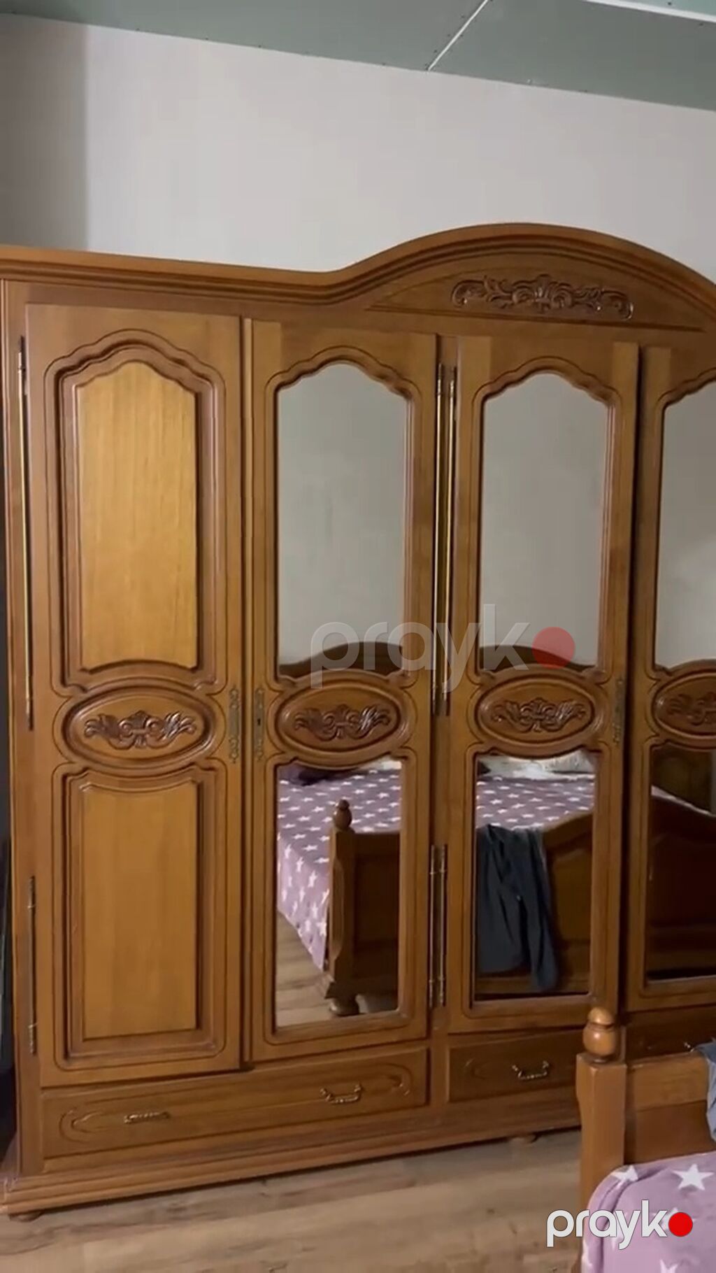 Klassik üslubda yataq otağı mebel dəsti Tərkibi: - İki nəfərlik taxta — Yataq otağı mobilya dəstləri, Bakı (4)