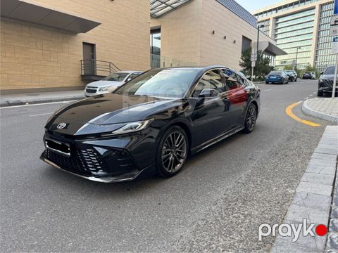 Toyota Camry, 2.0 L, 1 kWh, 2025 il, 30 000 km — Bakı