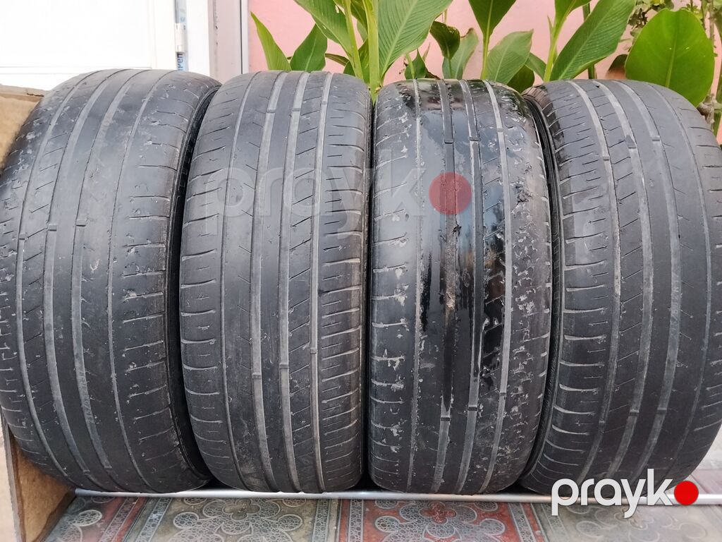 4 ədəd avtomobil şini - Ölçü: 215/55 ZR17 - Modellərdən birində yan — Şinlər, Masazır (2)