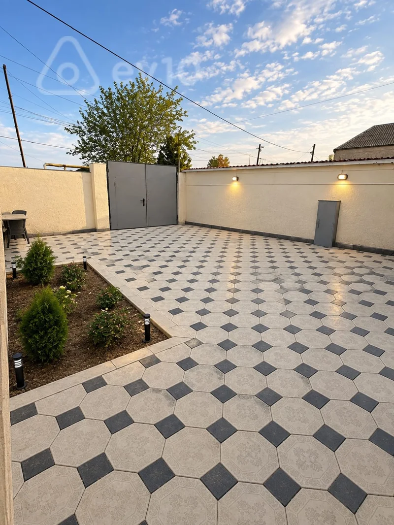 5 otaqlı həyət evi, 100 m², Zabrat 307no mektebin yani — Ramin Əhmədov