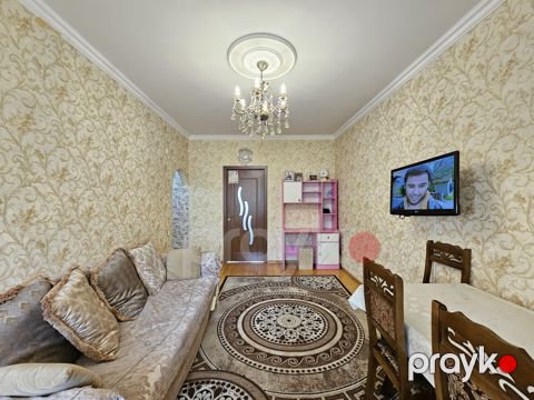 Satılır 2 otaqlı köhnə tikili 50 m² — Bakı