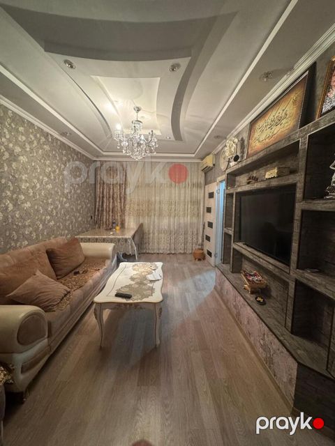 Satılır 2 otaqlı köhnə tikili 56 m² — Bakı