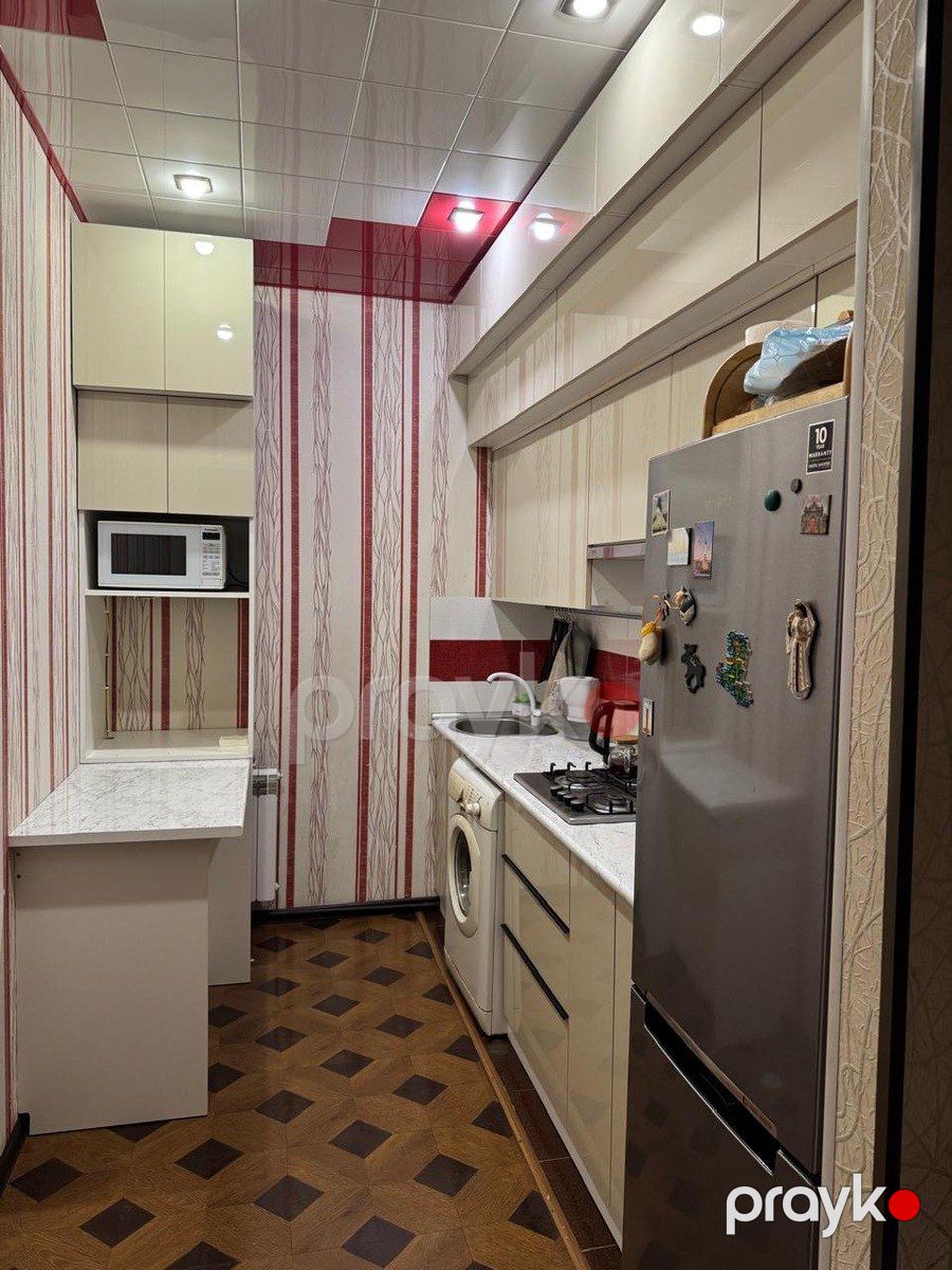 Satılır 2 otaqlı köhnə tikili 57 m² — Mənzil, Bakı (8)