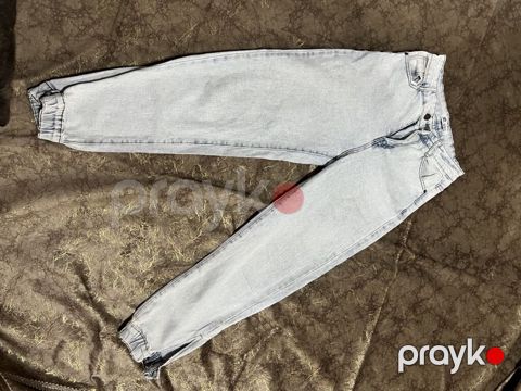 Yenidirler qarderob yenilendiyi üçün satılır heçbir deffectleri yoxdur — Digah