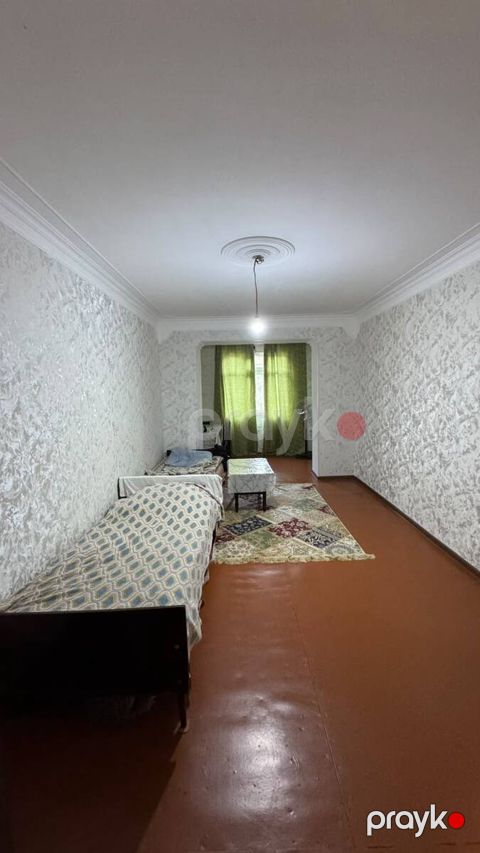 Satılır 2 otaqlı köhnə tikili 55 m² — Bakı