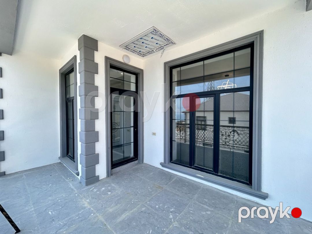 Satılır 4 otaqlı həyət evi/bağ evi 270 m² — Ev, villa, Bakı (2)