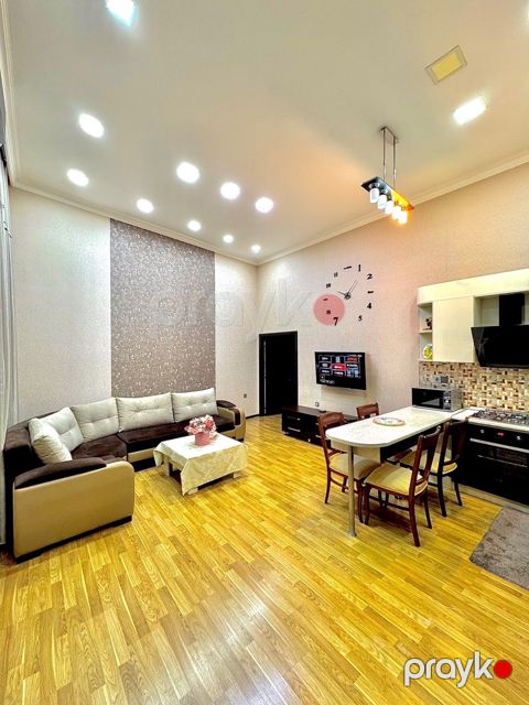 2-otaqlı yeni tikili kirayə verilir, İçəri şəhər m., 100 m² — Bakı