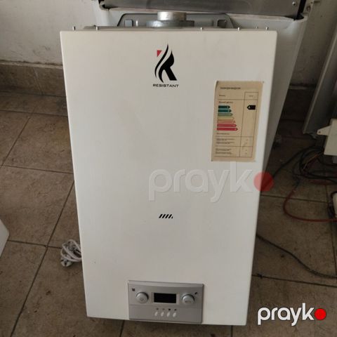 Kombi 24 kw tam ideal vəziyyətdədir zəmanət verilir — Bakı