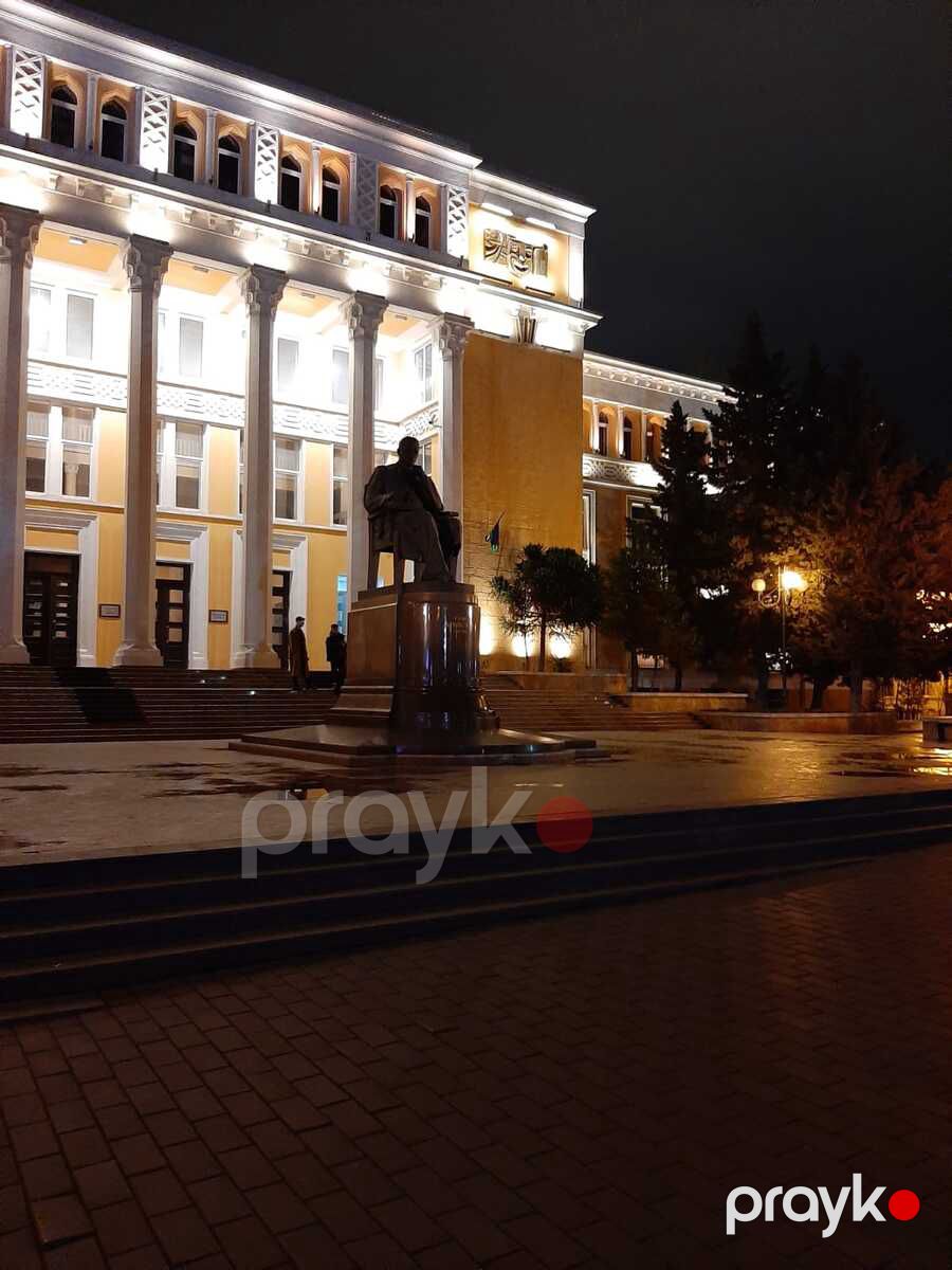 Satılır 2 otaqlı köhnə tikili 65 m² — Mənzil, Bakı (12)