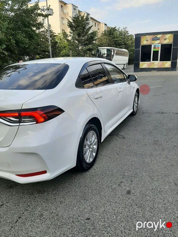 Toyota Corolla, 1.8 L, 0.85 kWh, 2023 il, 80 000 km — Avtomobillər, Bakı (4)