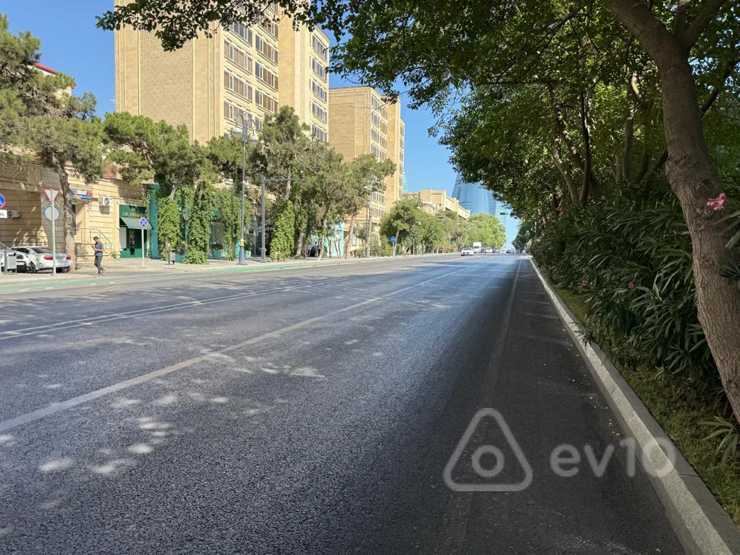 4 otaqlı mənzil, 110 m², Parlament praspekti — Mənzil, Bakı (2)