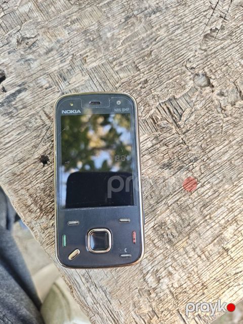 Nokia N86 8Mp, 8 GB, rəng - Qara, Düyməli — Naxçıvan