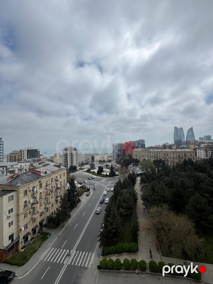 Satılır 5 otaqlı yeni tikili 220 m² — Mənzil, Bakı (2)
