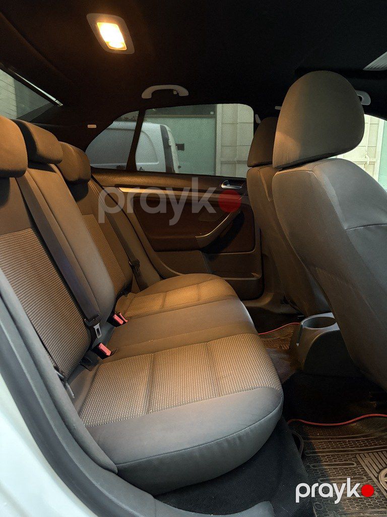 Volkswagen Jetta, 1.6 L, 2009 il, 320 000 km — Avtomobillər, Bakı (12)