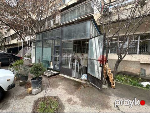 Satılır obyekt 180 m² — Bakı