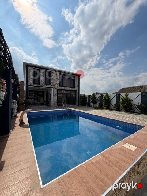 Satılır 4 otaqlı həyət evi/bağ evi 200 m² — Bakı