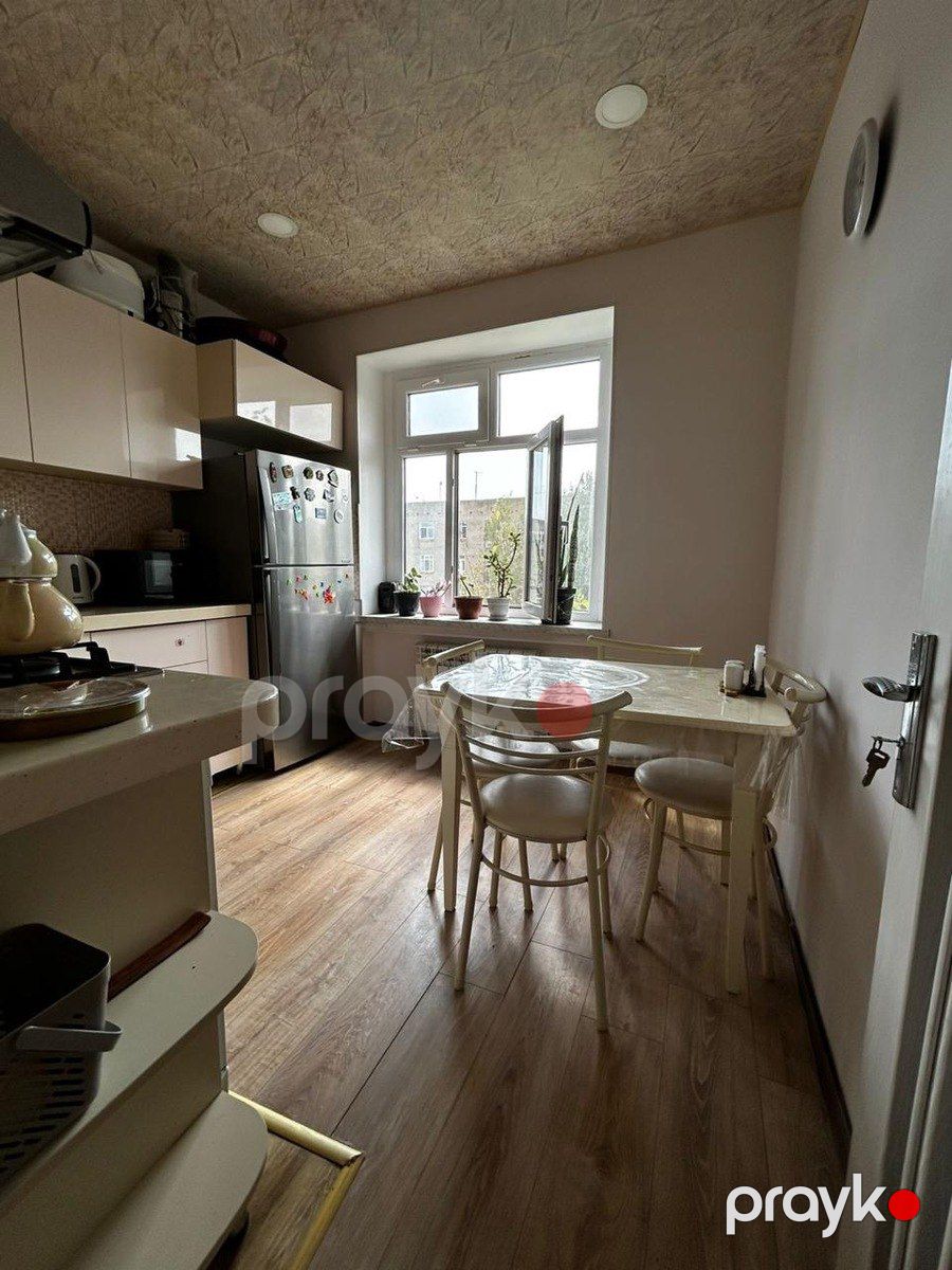 Satılır 2 otaqlı köhnə tikili 52 m² — Mənzil, Bakı (6)