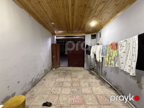 Həyət evi, Binəqədi qəs — Bakı